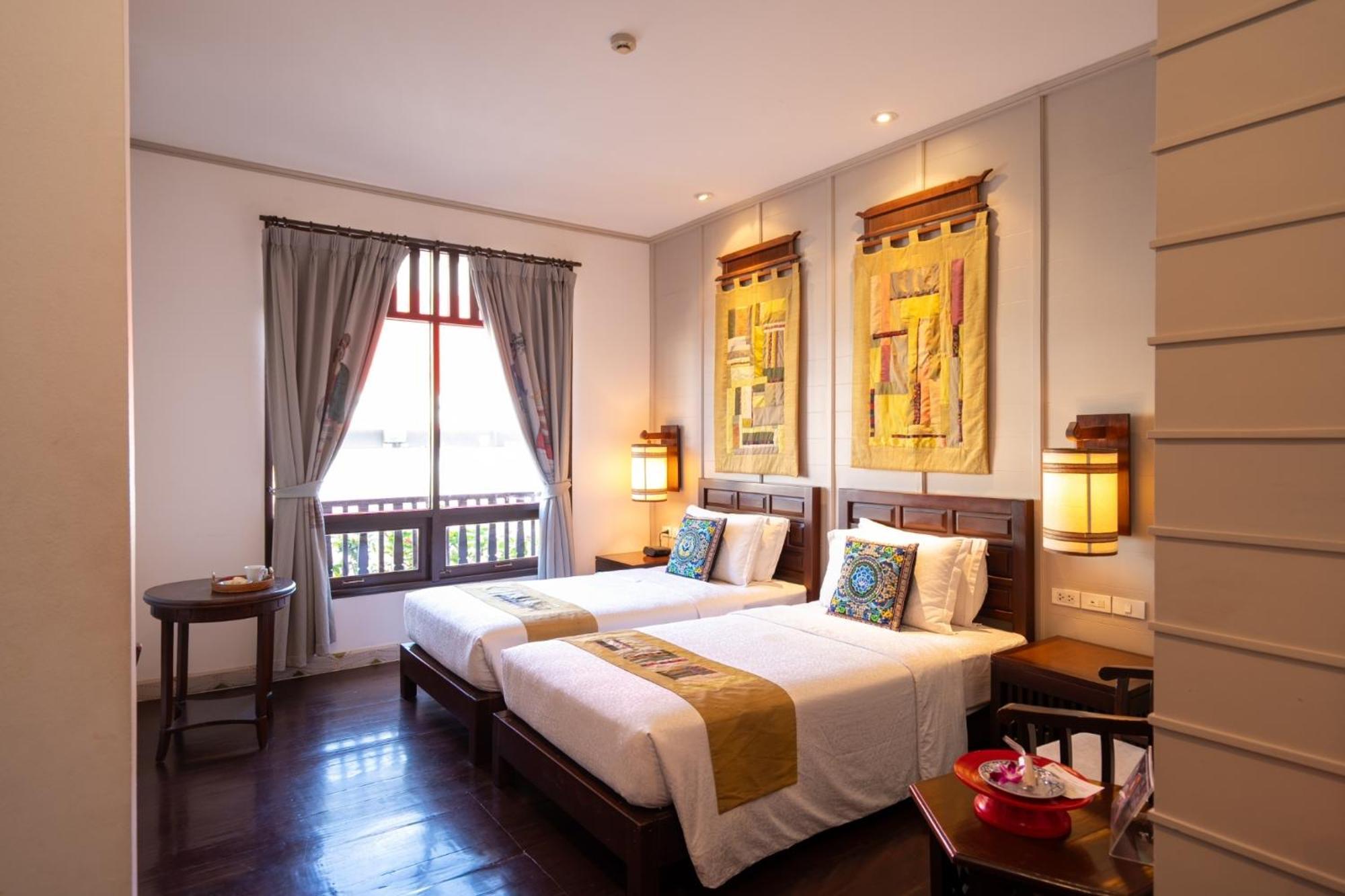 Pukha Nanfa Hotel Ngoại thất bức ảnh